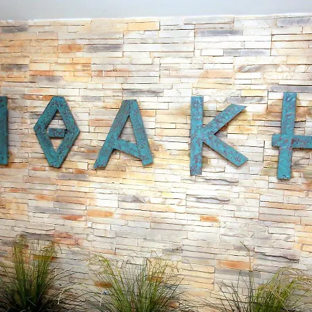 Ithaki Phinikoudes 307 Апартаменти Ларнака