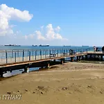 아파트 Ithaki Phinikoudes 307 라르나카