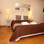 Ithaki Phinikoudes 307 라르나카