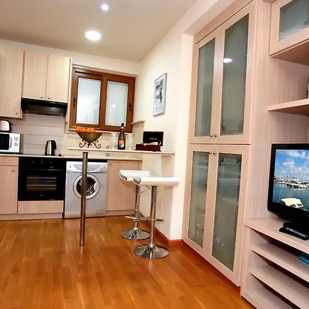 Ithaki Phinikoudes 307 Lägenhet Larnaca