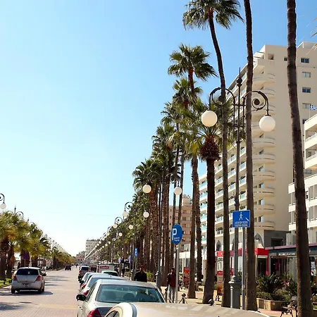 Ithaki Phinikoudes 307 Appartement