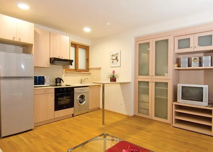 Appartamento Ithaki Phinikoudes 307 *